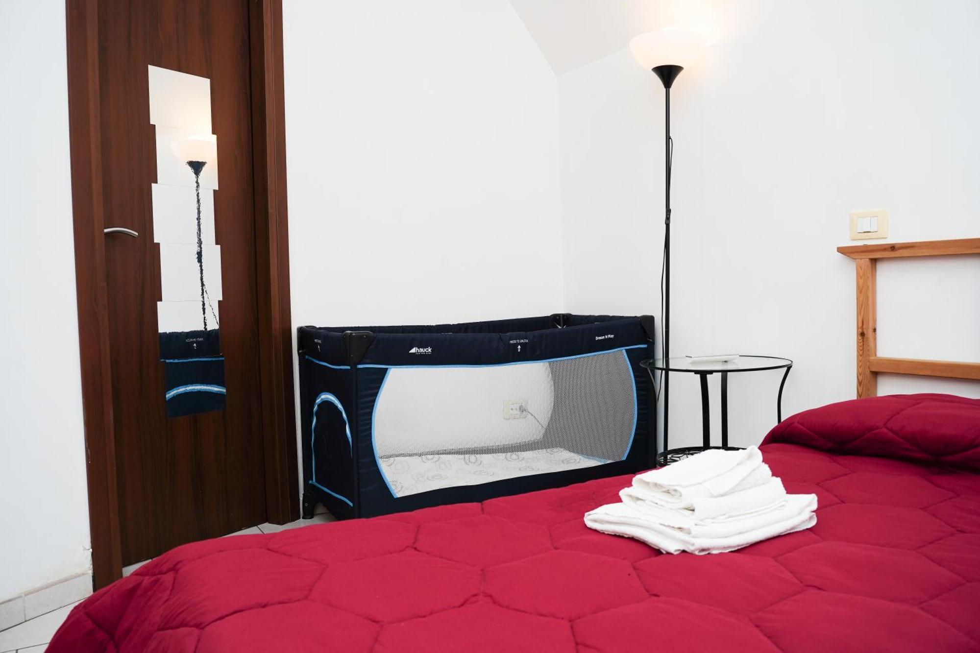 Casa Friends' House Napoli Apartment Exterior photo